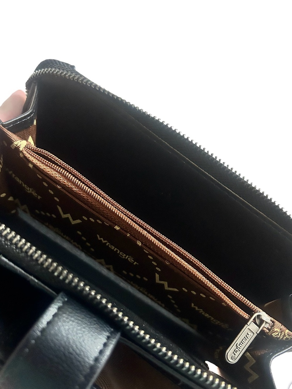 Wrangler Leopard Print Wristlet EUC - Picture 4 of 4